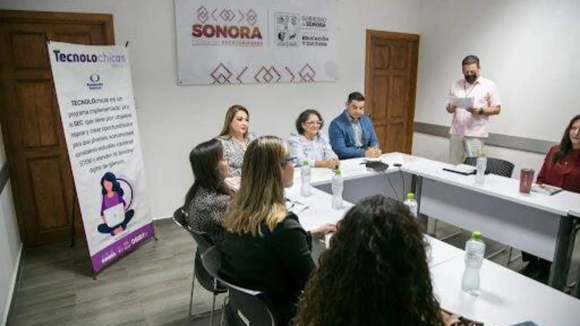 Autoridades educativas de Sonora presentaron la convocatoria Tecnolochicas